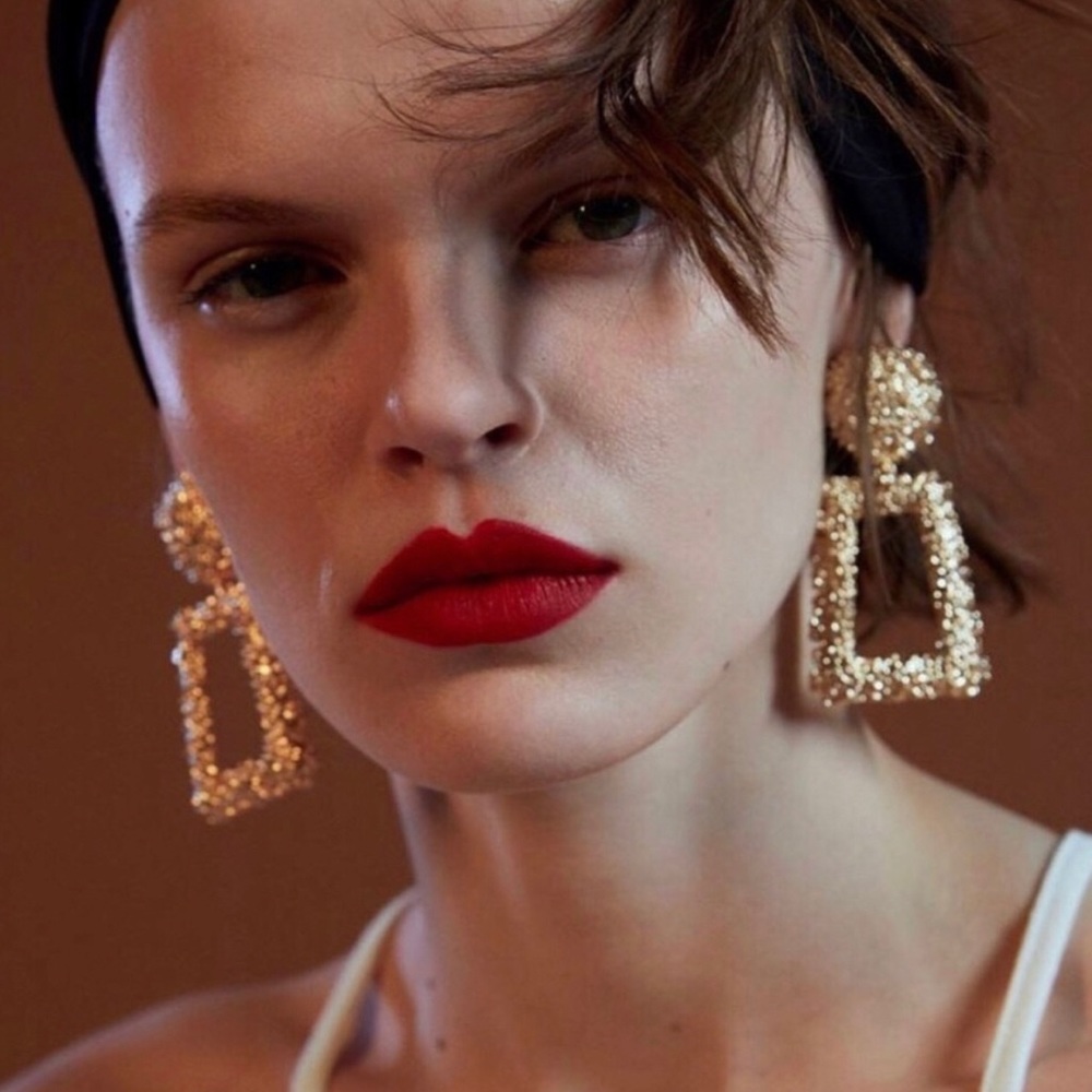 Blogger Fav | Trendy Gold Statement Earrings - Picture 2 of 4